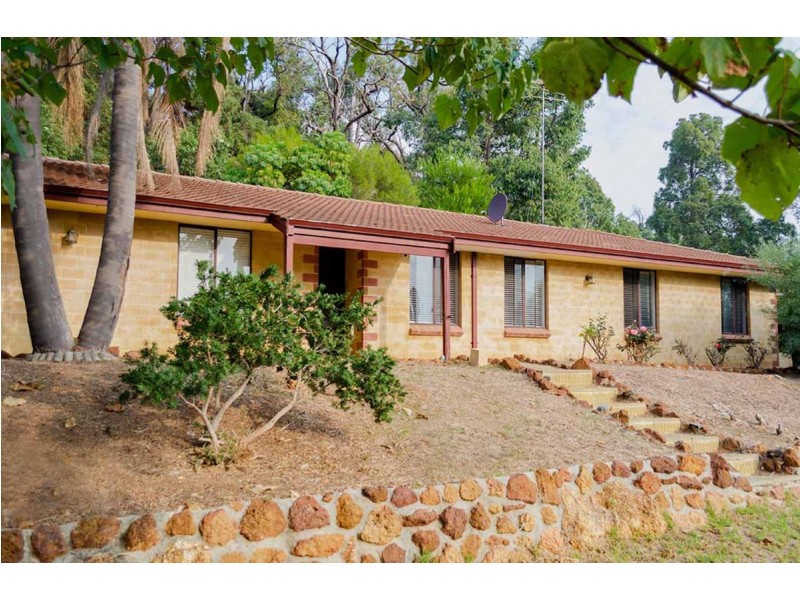 736 Brookton Highway, Roleystone WA 6111