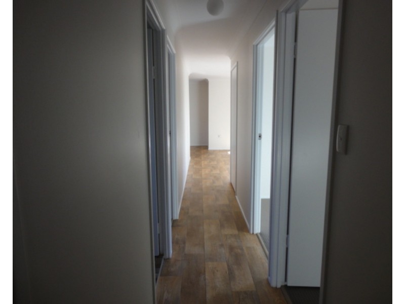 230 Cane Street, Redland Bay QLD 4165