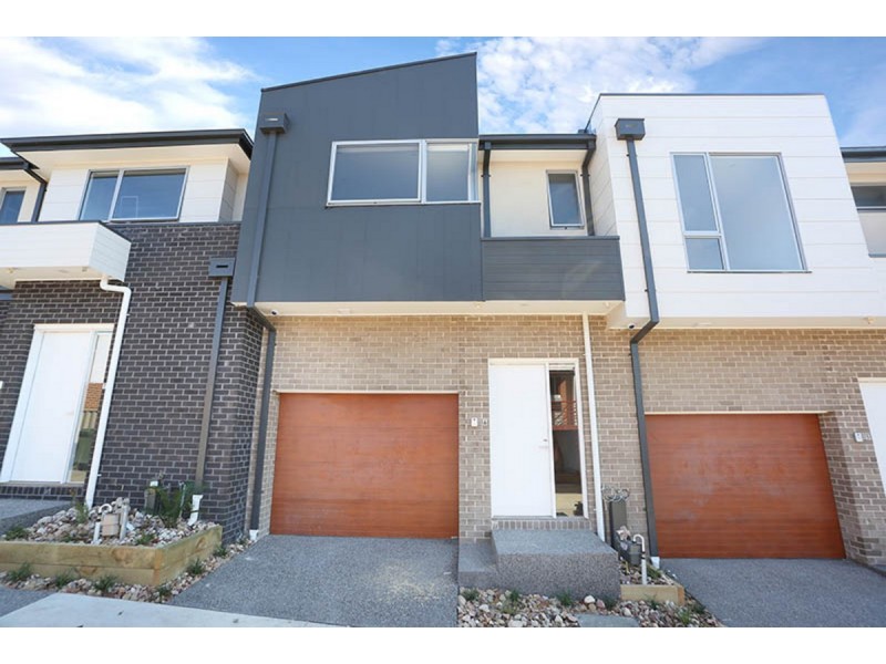 2/7 Ellesmere Parade, Rosanna VIC 3084