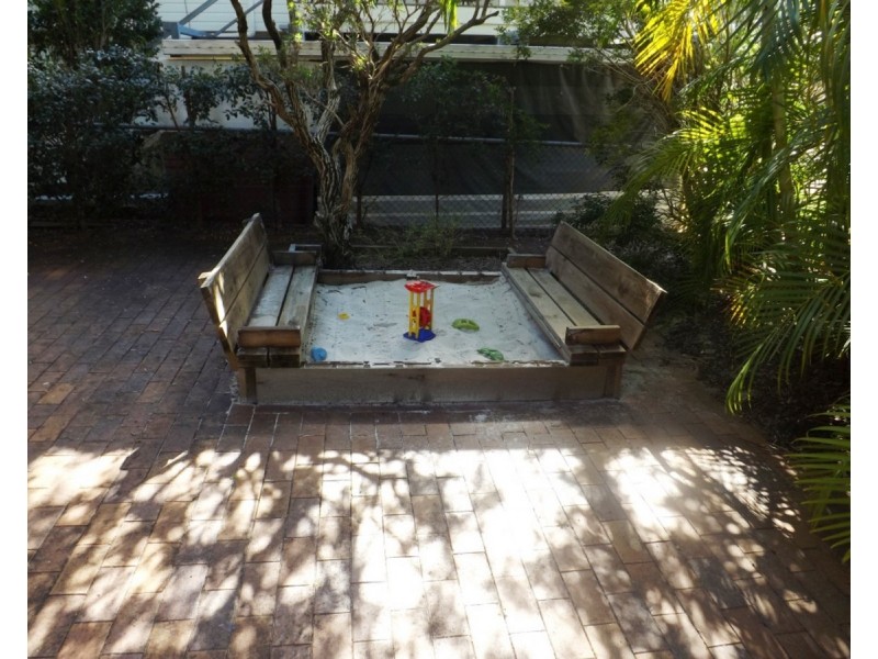 6 Huon Court, Lawnton QLD 4501