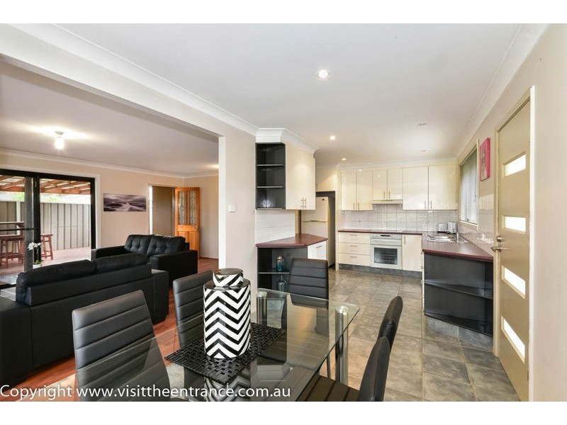 42 Bass Avenue, Killarney Vale NSW 2261