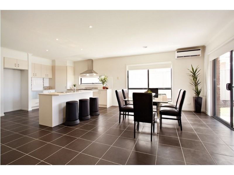 3/43 McBurnie Drive, Kurunjang VIC 3337