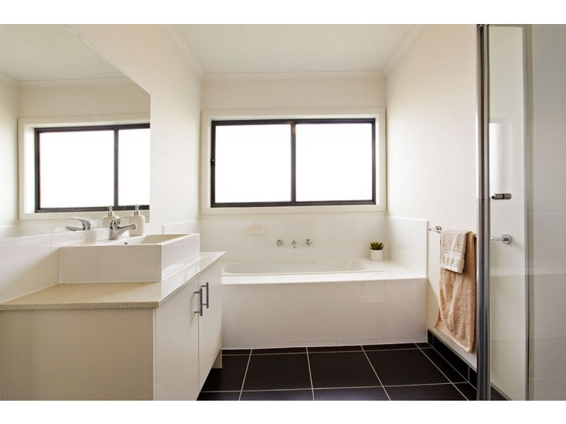 3/43 McBurnie Drive, Kurunjang VIC 3337
