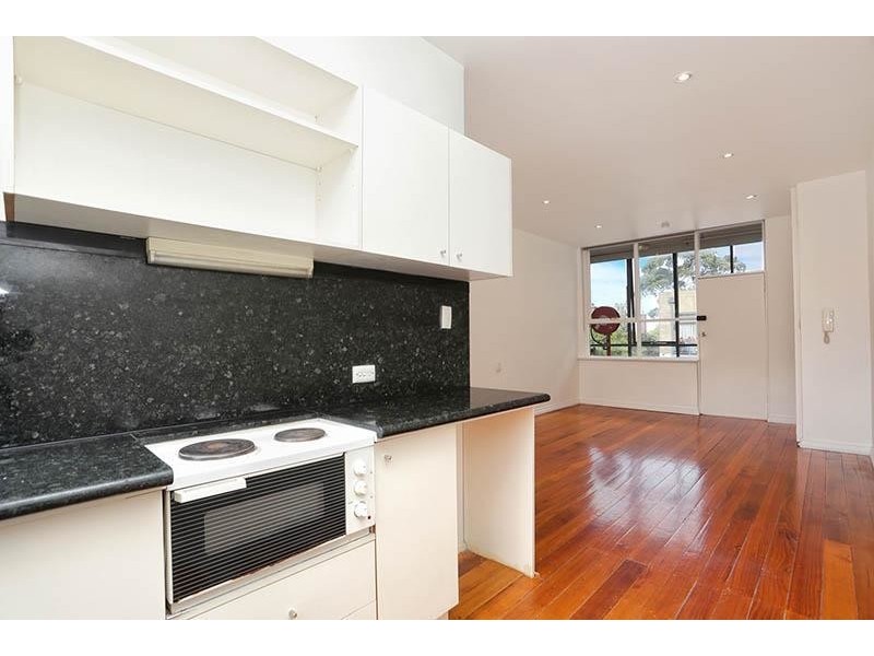 16/92 Grey Street, St Kilda VIC 3182