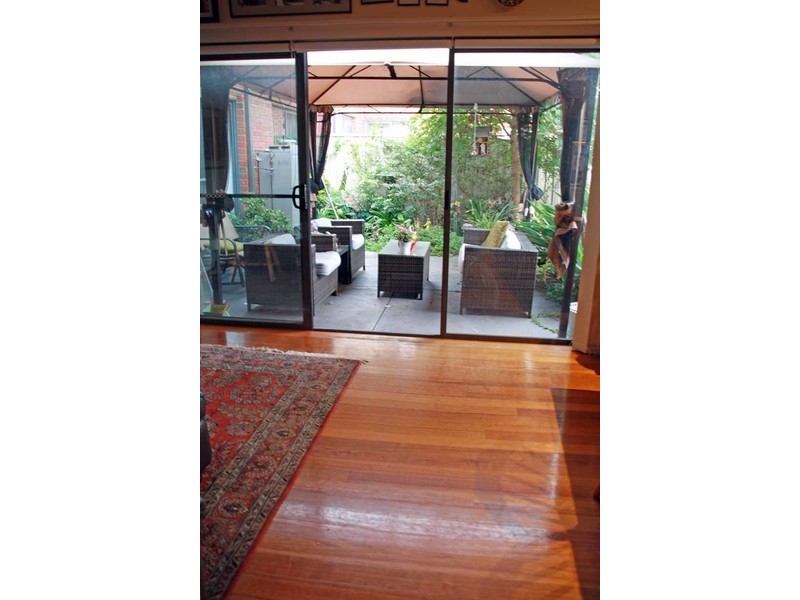 2/53 Riverside Avenue, Avondale Heights VIC 3034