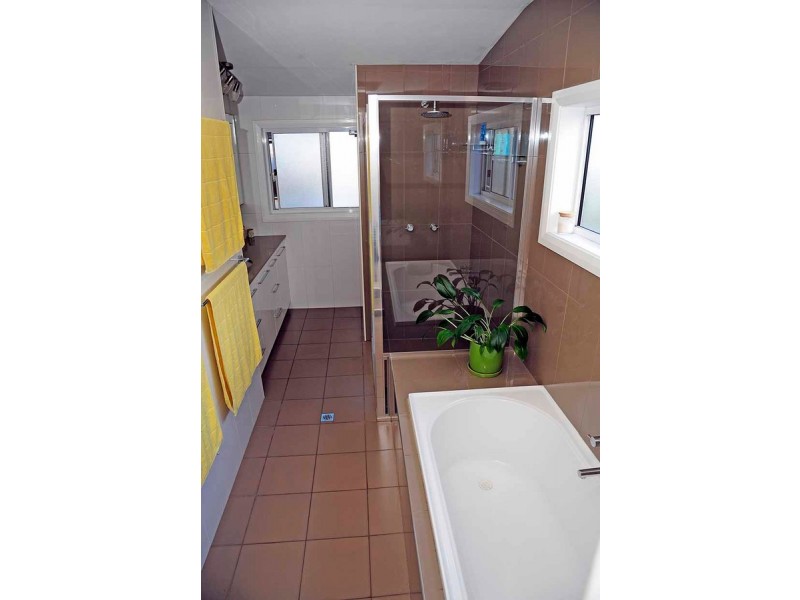 35 Bellambi Street, Tarrawanna NSW 2518