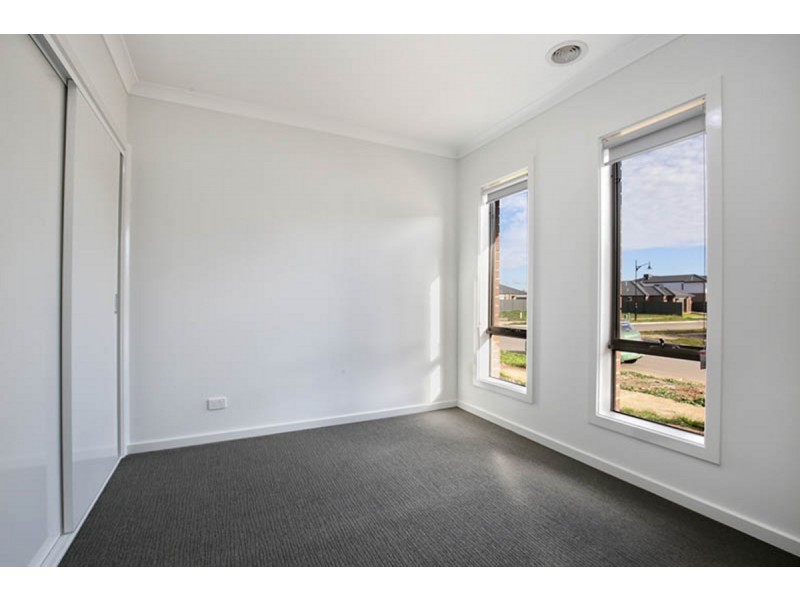 14 Quail Drive, Lara VIC 3212