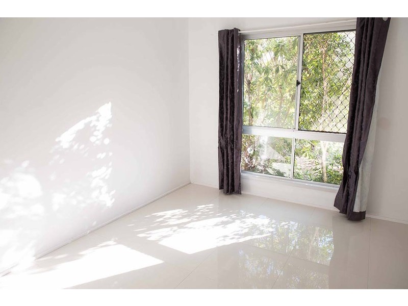 37 Bedford Crescent, Eagleby QLD 4207