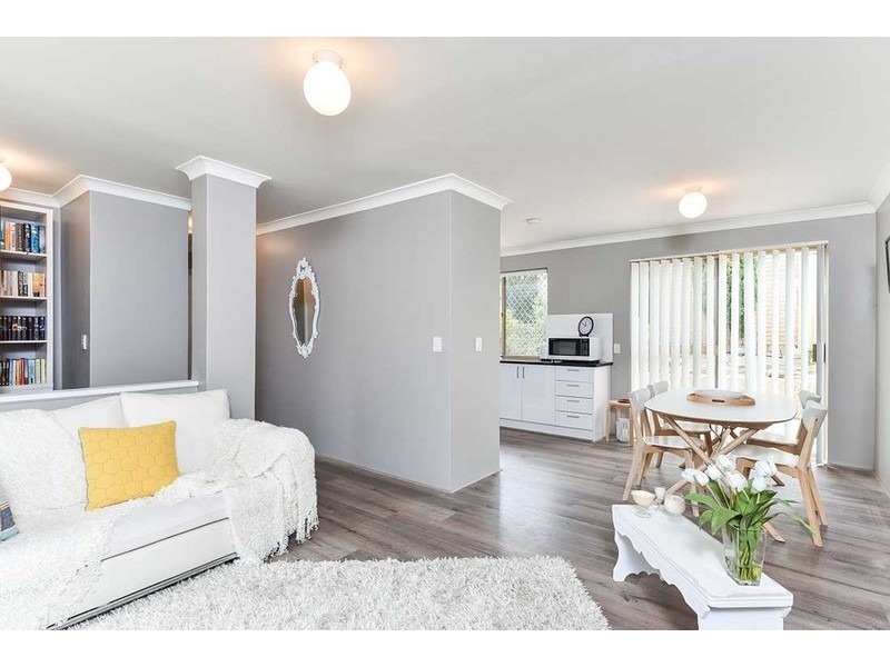 4/363 Canning Highway, Palmyra WA 6157