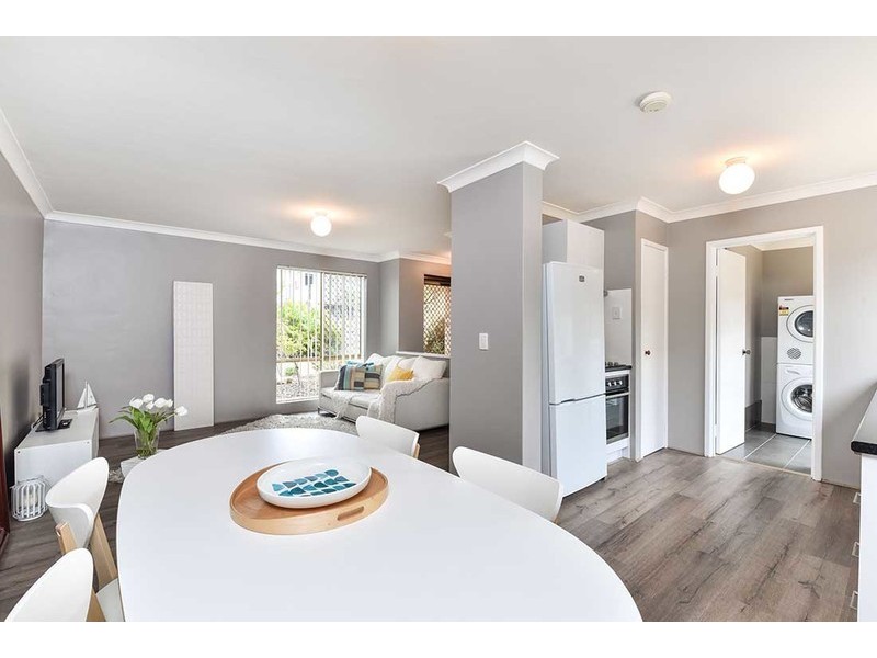 4/363 Canning Highway, Palmyra WA 6157