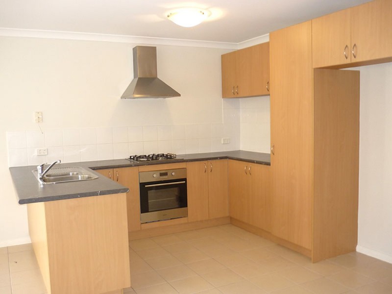 73/135 Challis Road, Seville Grove WA 6112