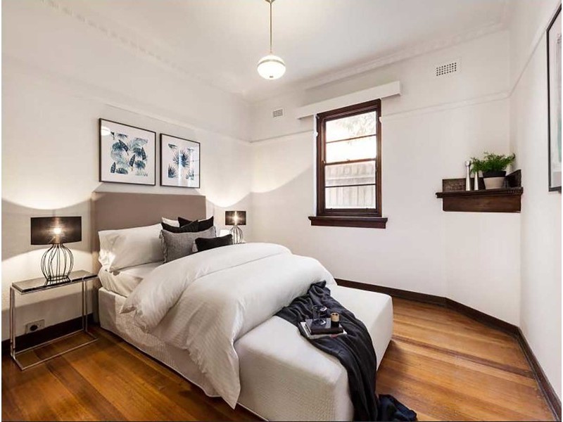 2 Clendon Street, Armadale VIC 3143