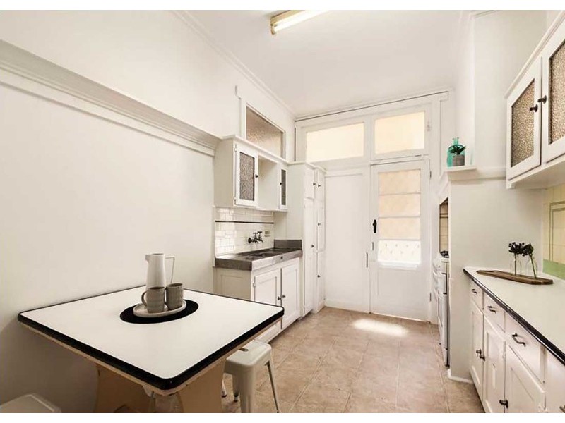 2 Clendon Street, Armadale VIC 3143