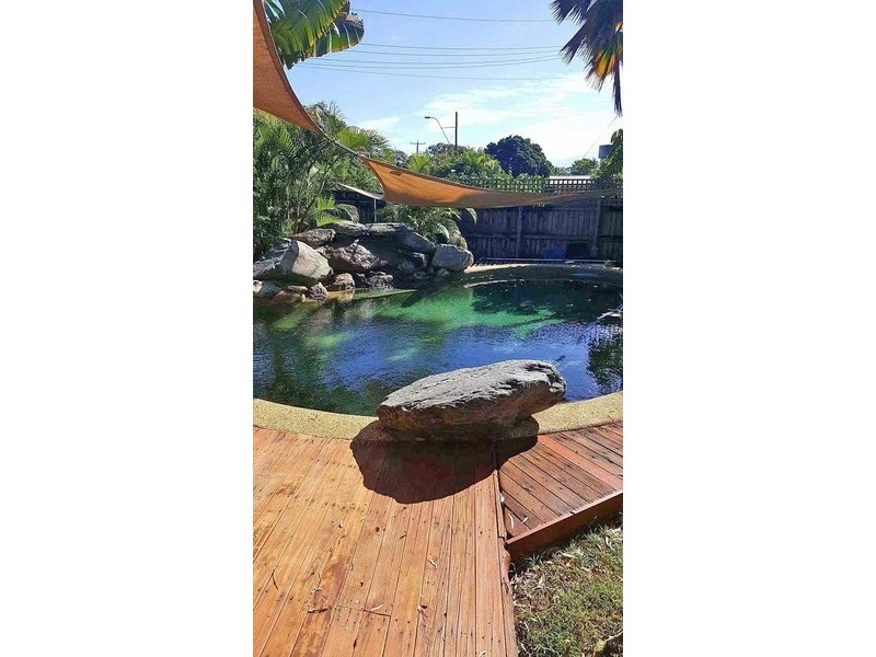 58 Oleander Street, Holloways Beach QLD 4878