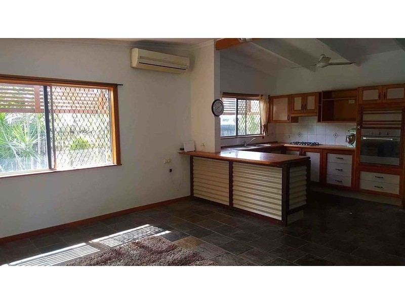 58 Oleander Street, Holloways Beach QLD 4878