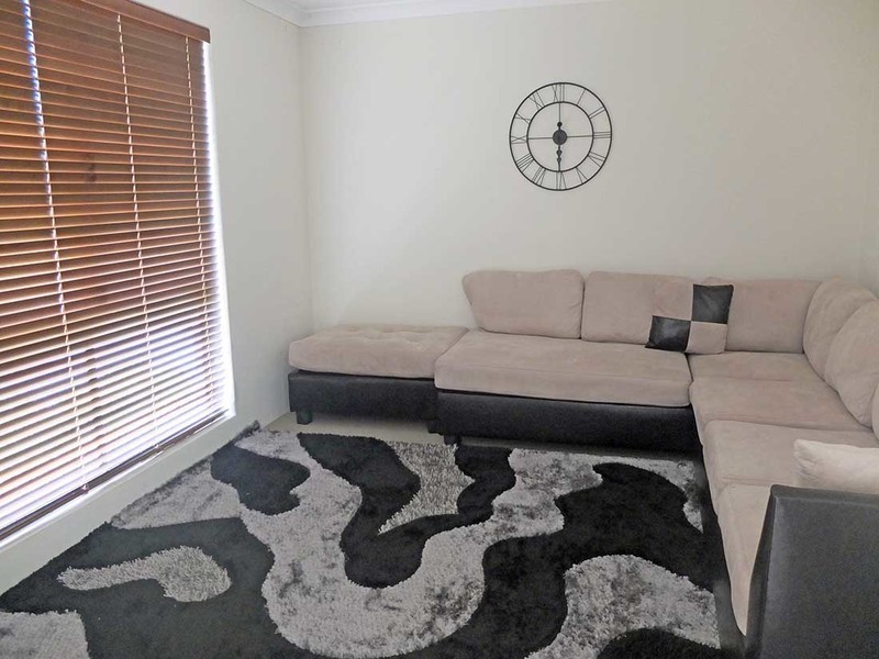 8 McIntosh Street, Queens Park WA 6107