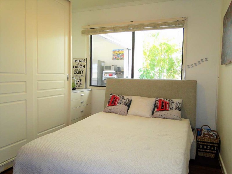 6 Dalkeith Street, Chermside West QLD 4032