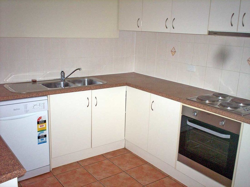 2/9 Old Kent Road, Upper Coomera QLD 4209