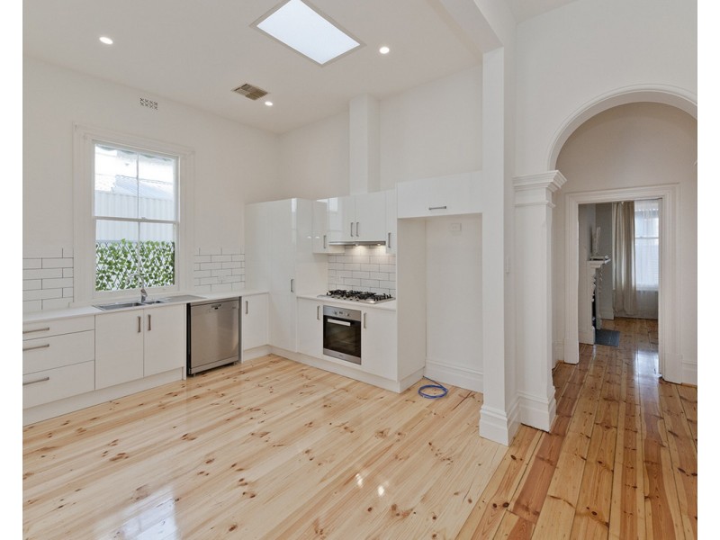 558 Seaview Road, Grange SA 5022