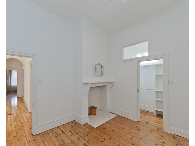 558 Seaview Road, Grange SA 5022