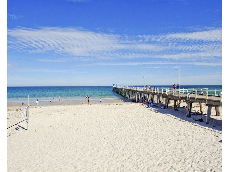 558 Seaview Road, Grange SA 5022