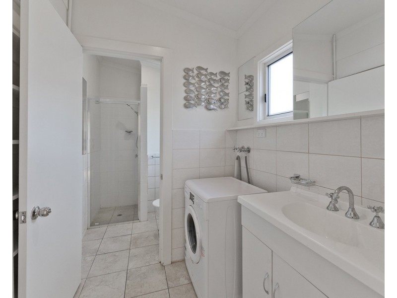 558 Seaview Road, Grange SA 5022