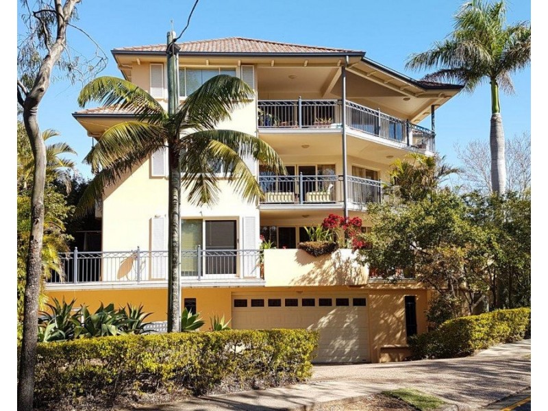 3/4 Pike Avenue, Taringa QLD 4068