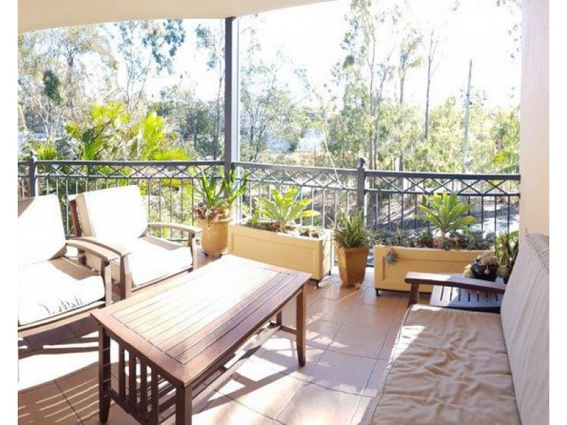 3/4 Pike Avenue, Taringa QLD 4068