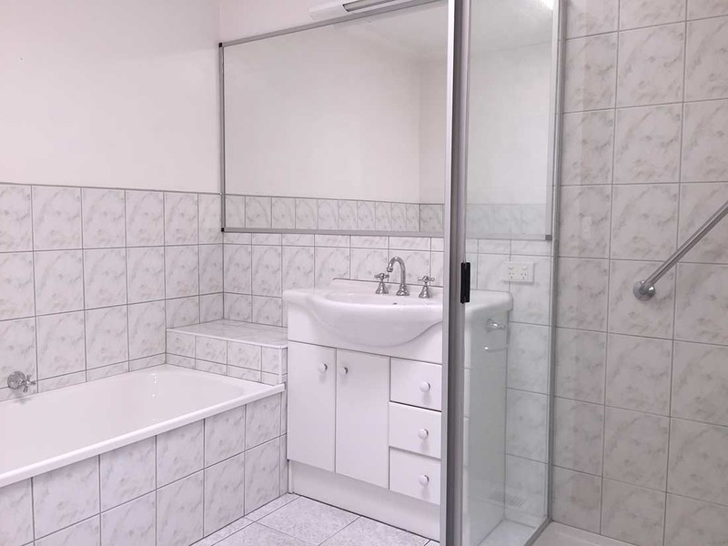 2/4 Saladin Avenue, Glen Waverley VIC 3150