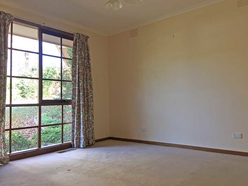 2/4 Saladin Avenue, Glen Waverley VIC 3150