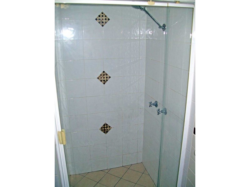 1/143 High Street, Southport QLD 4215