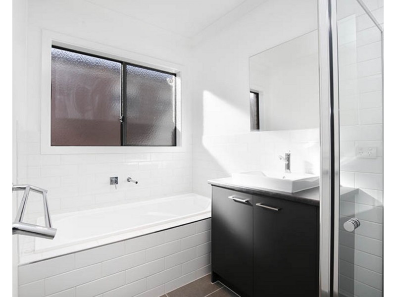 35 Compass Way, Mount Duneed VIC 3216