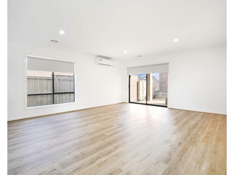 35 Compass Way, Mount Duneed VIC 3216