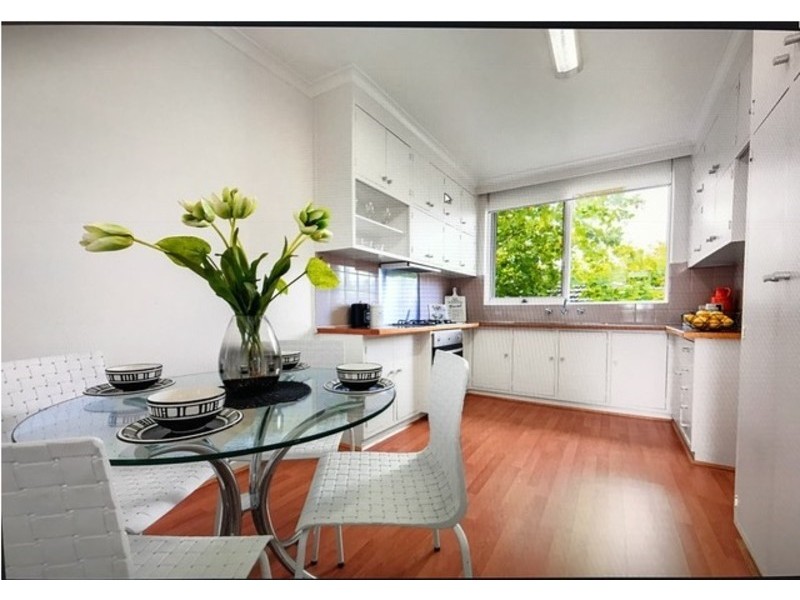 4/30 Hartwood Street, Kew East VIC 3102