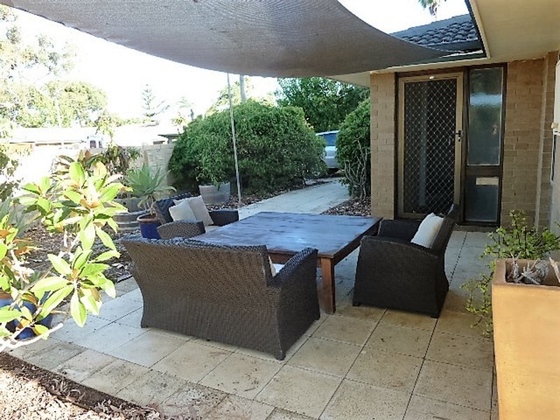 21 Allinga Cresent, Craigie WA 6025