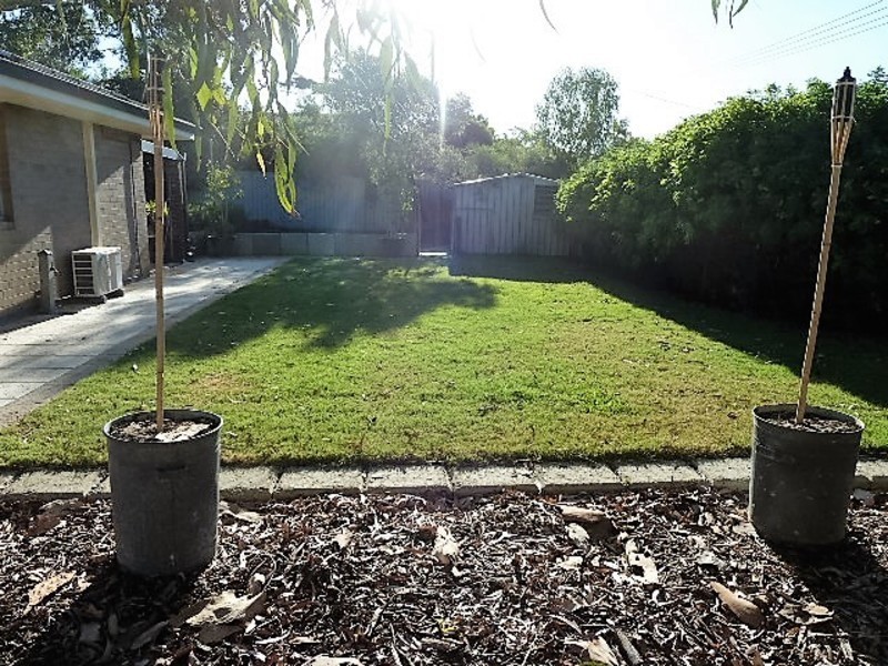 21 Allinga Cresent, Craigie WA 6025