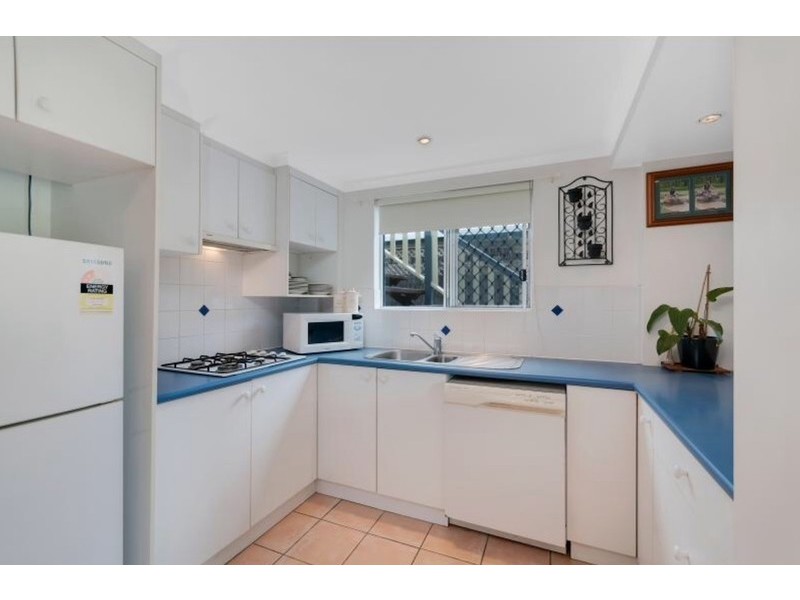 28 Hodel Street, Whitfield QLD 4870