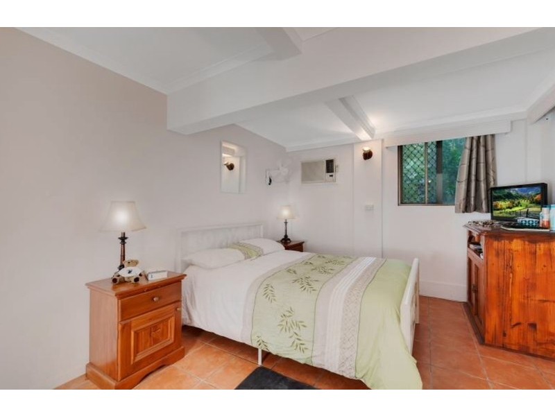 28 Hodel Street, Whitfield QLD 4870