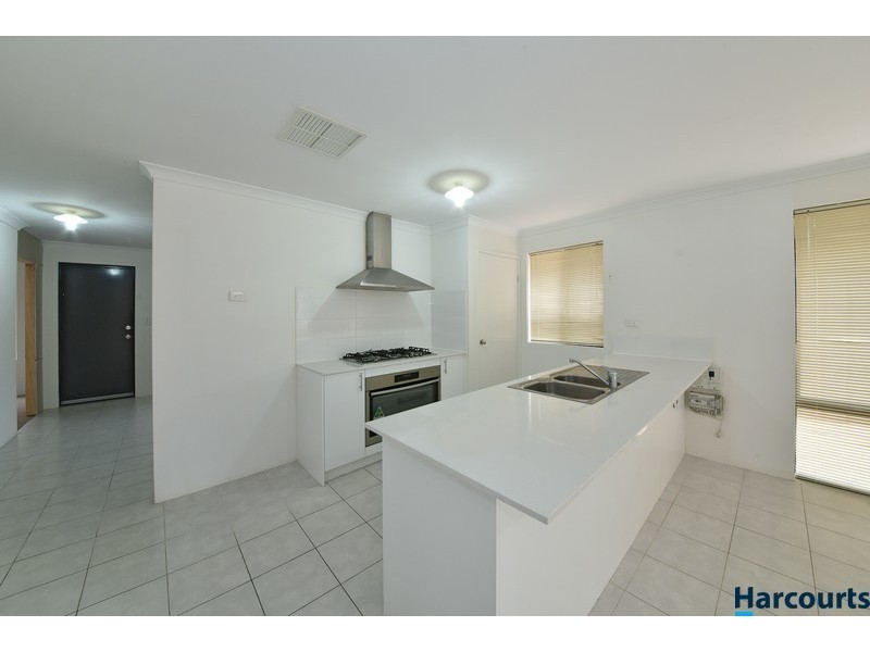 98 Riva Entrance, Piara Waters WA 6112