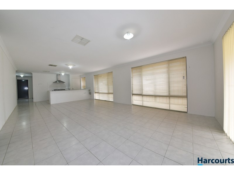 98 Riva Entrance, Piara Waters WA 6112