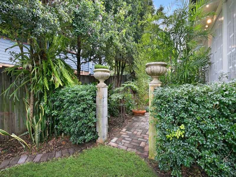 107 Ellen Street, Oxley QLD 4075