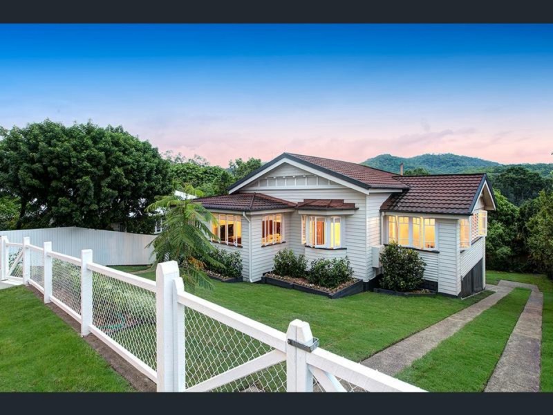 16 Cecil Road, Bardon QLD 4065