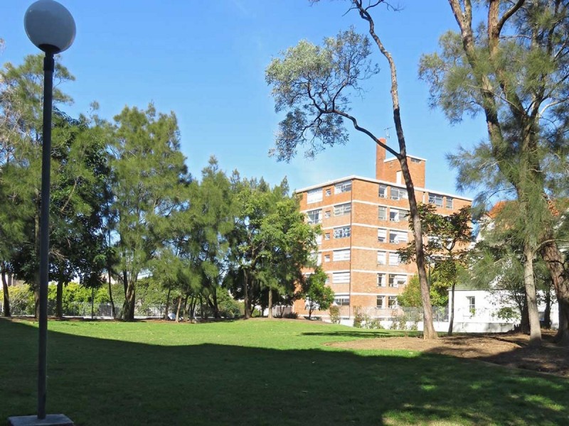 12/10 Barncleuth Square, Elizabeth Bay NSW 2011