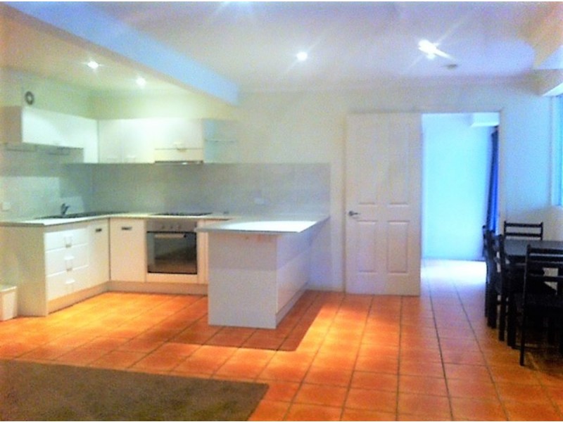 33 Le Claire Place, Buderim QLD 4556