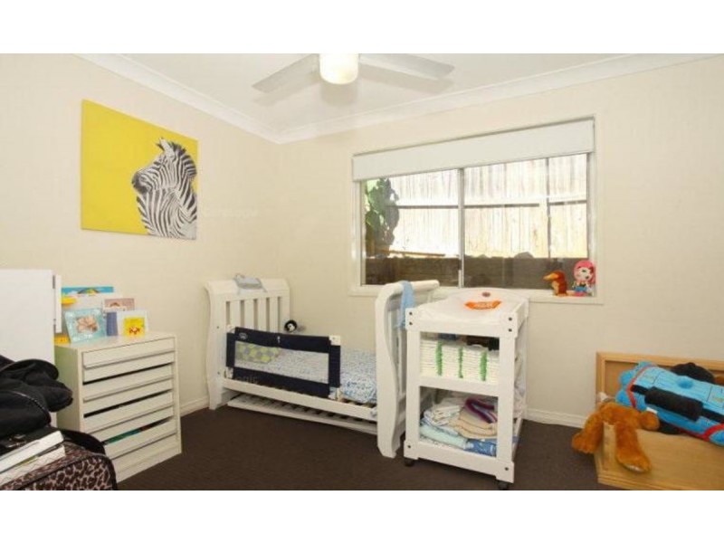 4 Harvil Street, Molendinar QLD 4214