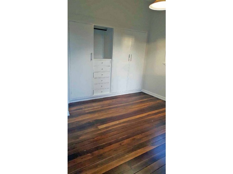 42 Stephenson Street, Sadliers Crossing QLD 4305