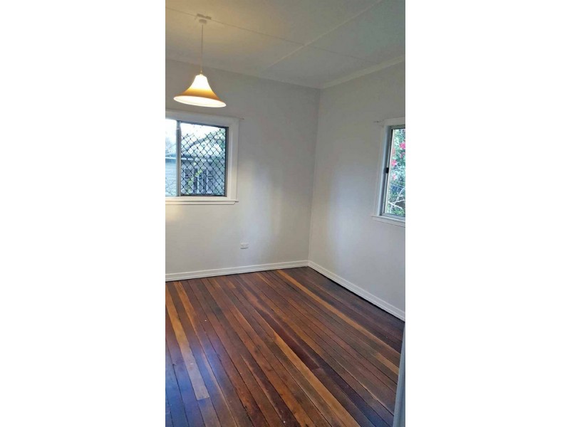 42 Stephenson Street, Sadliers Crossing QLD 4305