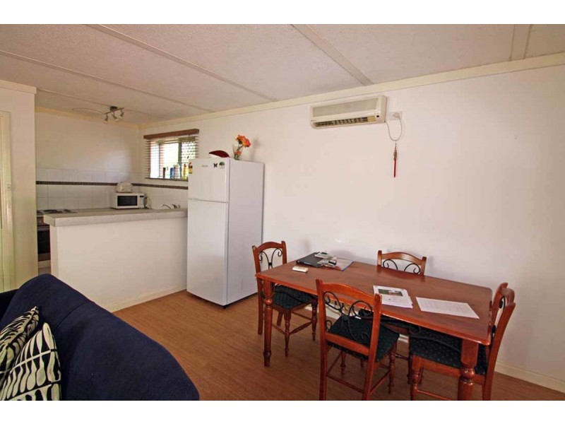 5B Victoria Street, St James WA 6102