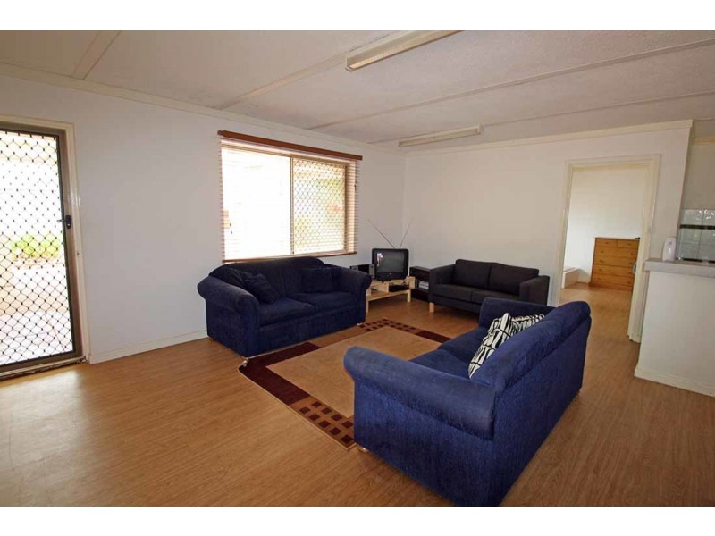 5B Victoria Street, St James WA 6102