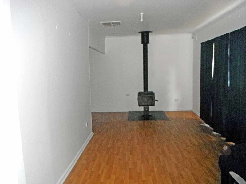 17 Miller Crescent, Parafield Gardens SA 5107